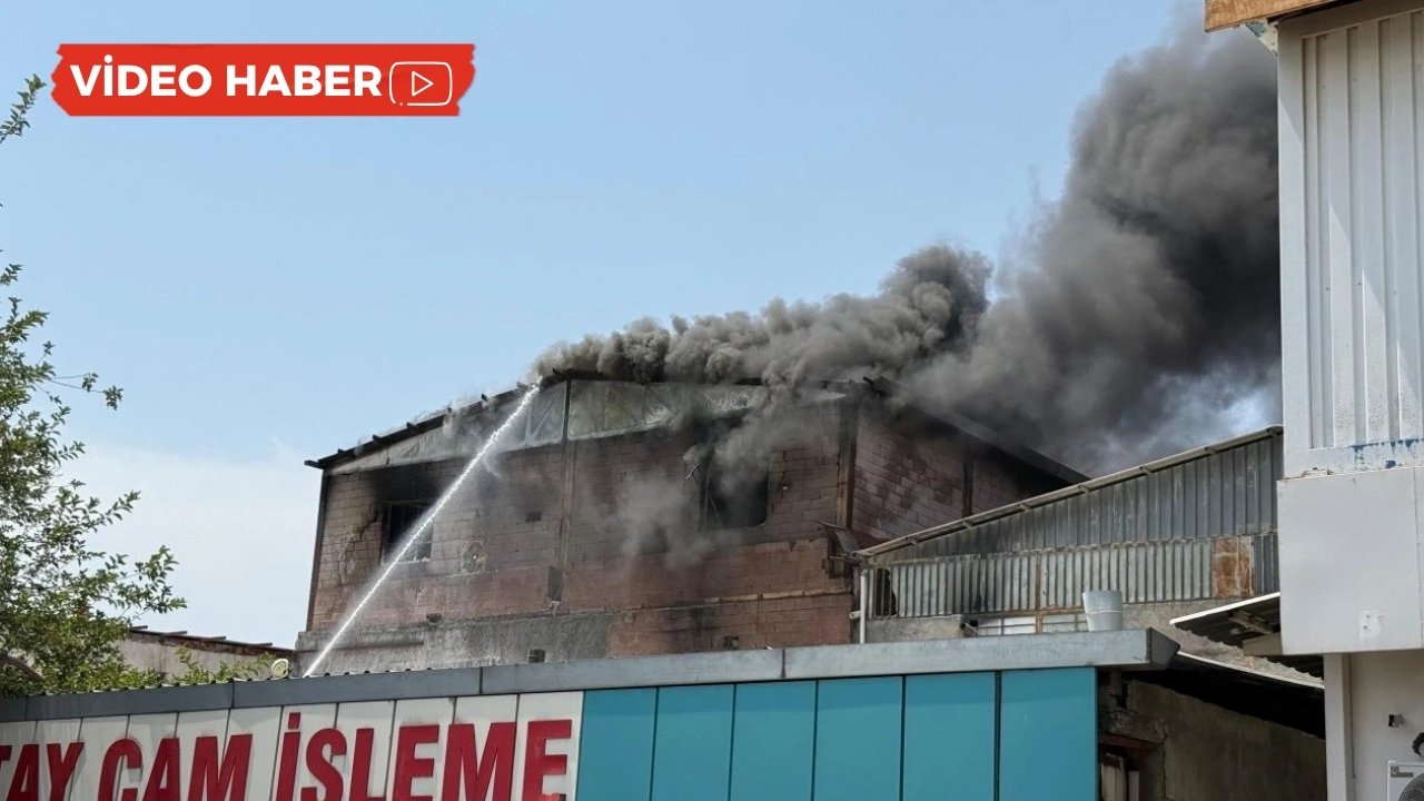 Diyarbakır sanayi sitesinde yangın: Mobilyalar kül oldu
