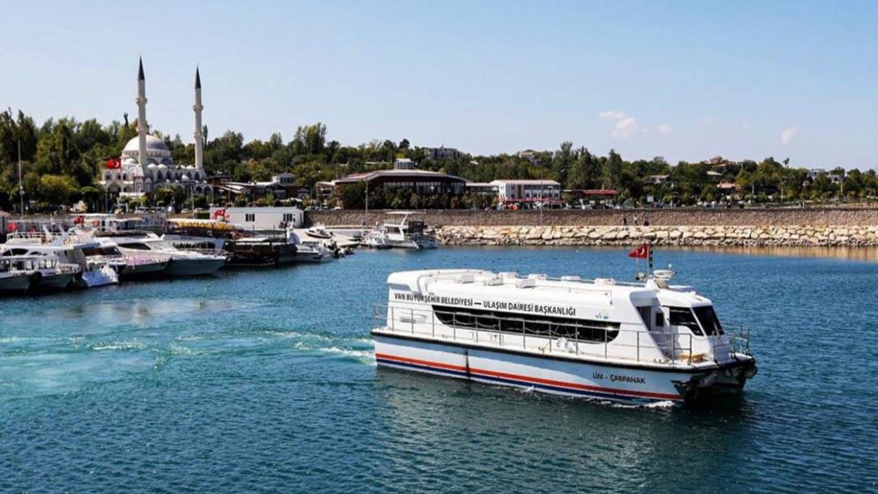 Belediye durdurmuştu: Akdamar Adası seferleri yeniden başlıyor
