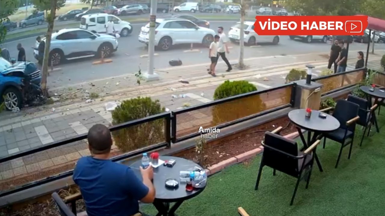 Diyarbakır’da kazayı film izler gibi izledi