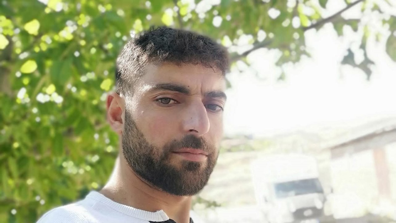 Tunceli’de yokuşta duran araç hareket etti, sürücü can verdi