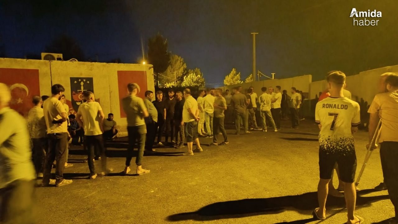 Elektriksiz kalan Diyarbakır köyü ayakta: Kabloları kim kesti?