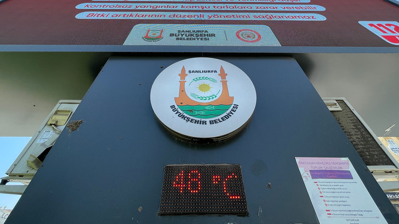 Şanlıurfa'da kavurucu sıcaklar: Termometreler 48 dereceyi gösterdi