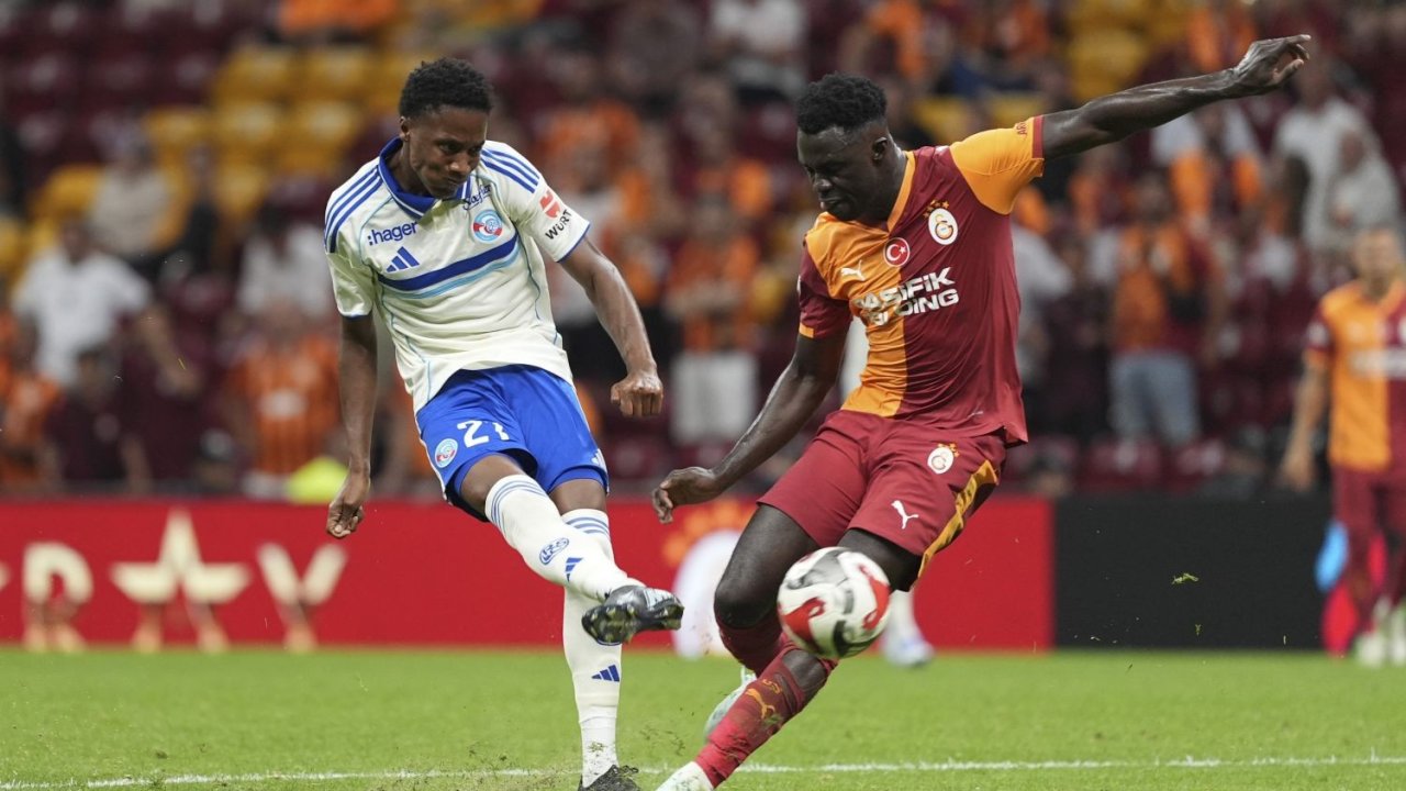 Galatasaray’da kalmak isteyen Sanchez için şartlar ağır