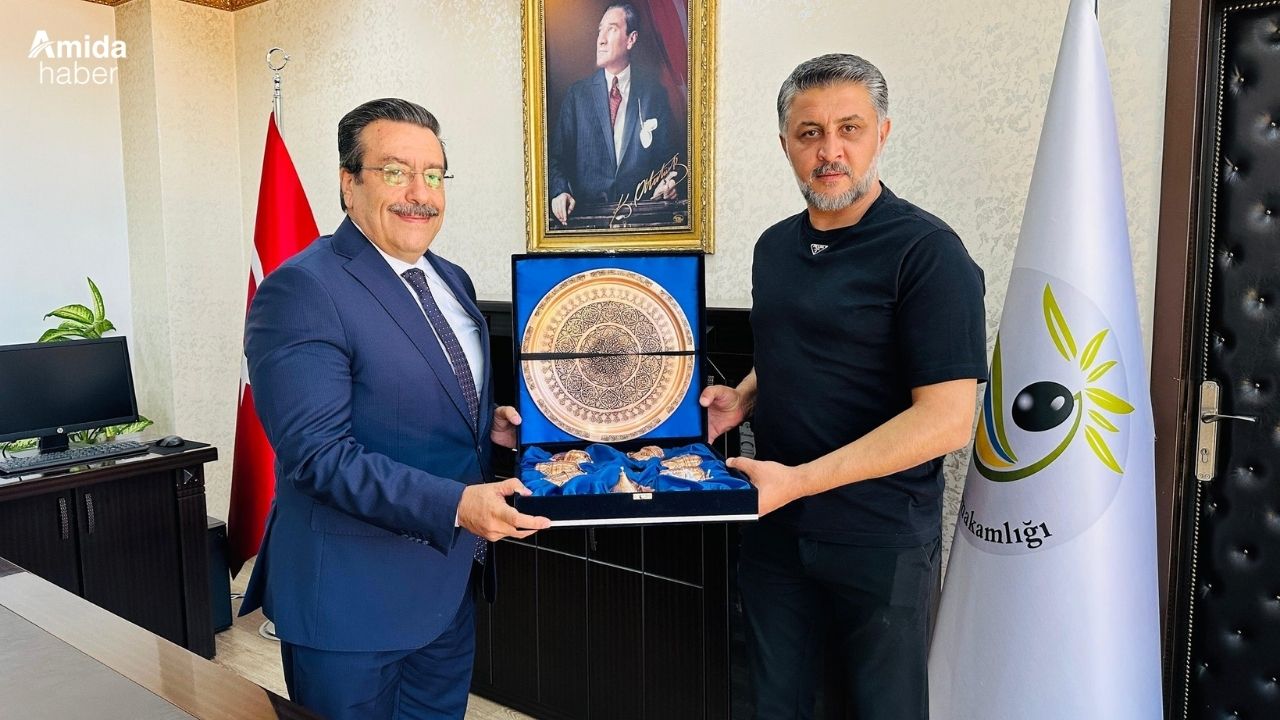 Kaymakam olarak atanan eski kayyuma Diyarbakır’dan ziyaret