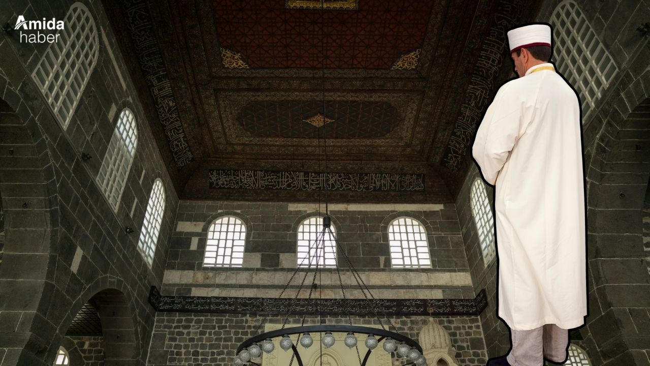 Diyarbakır’da cemaat 12 yıl boyunca sahte imamla namaz kıldı