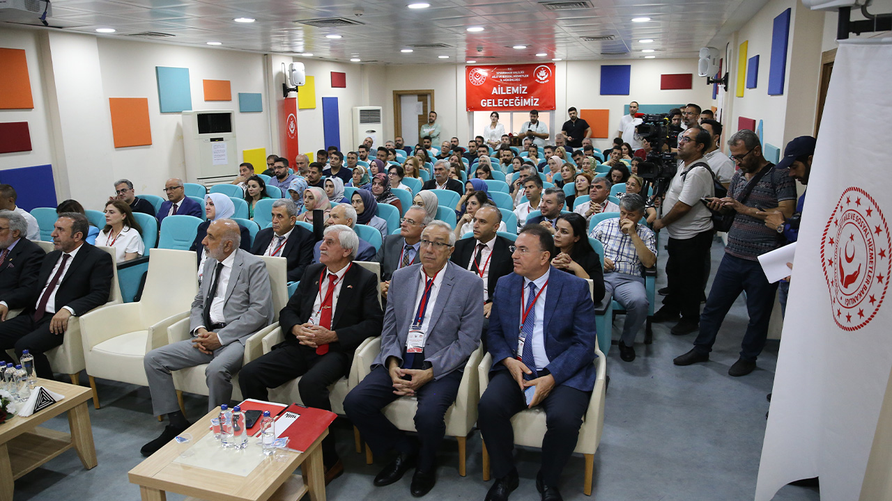 Diyarbakır'da ‘İl Yaşlılık Çalıştayı’ gerçekleşti
