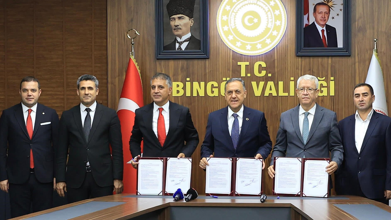 Bingöl’de 8 derslikli okul yapım protokolü imzalandı