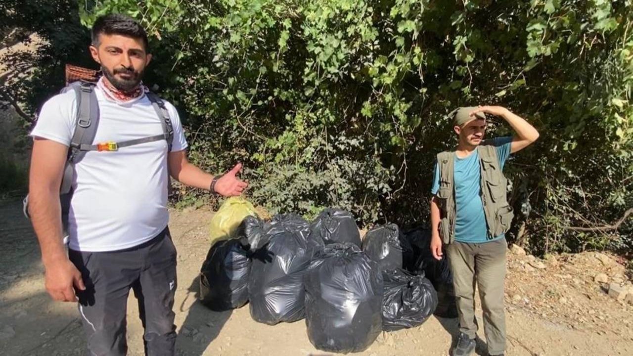 Kaval Şelalesi çöpe döndü: Doğaseverlerden tepki!