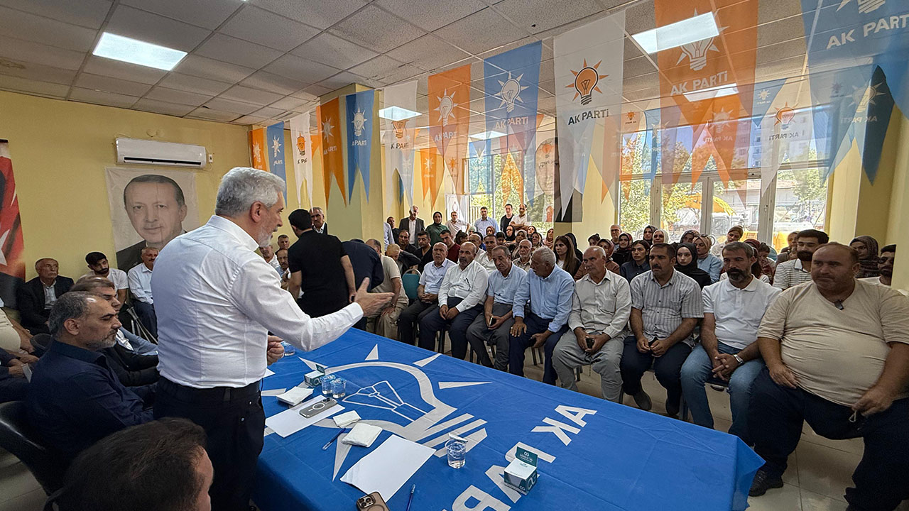 AK Partili vekil Diyarbakır’da ‘süreci’ anlatıyor