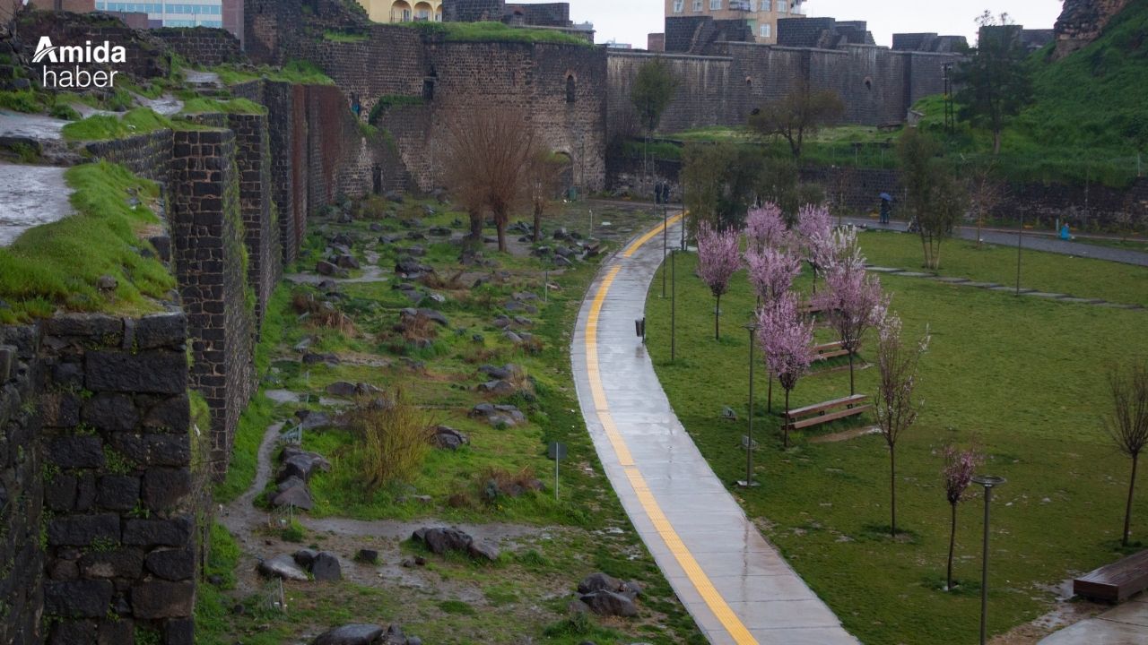 Diyarbakır’da haftaya 40 derece ile devam