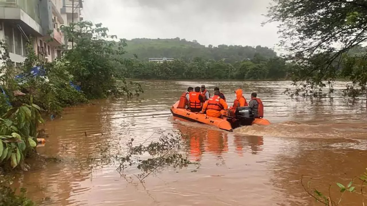 Hindistan’da sel: En az 40 ölü, 120’den fazla yaralı
