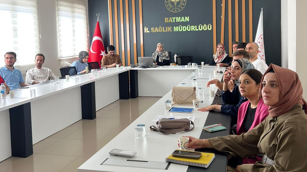 Batman'da ‘Tütün Bağımlılığı Tedavisi Eğitimi’ yapıldı