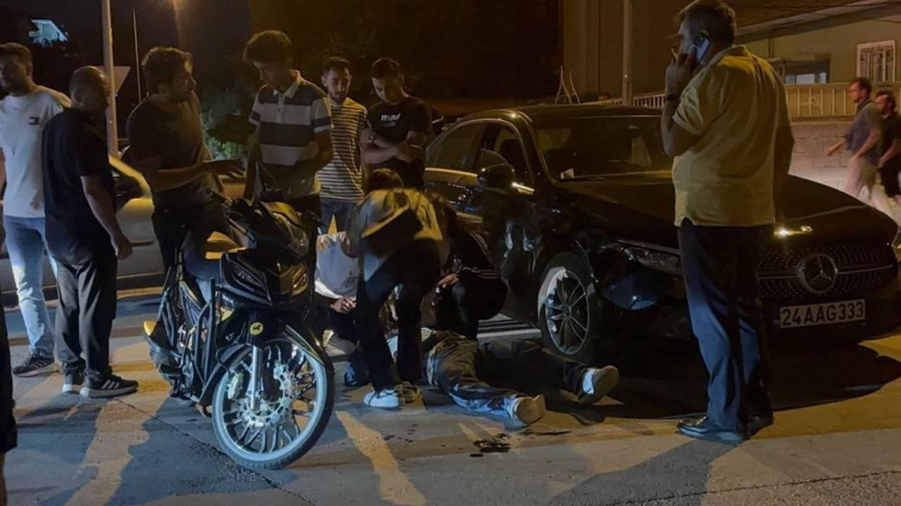 Erzincan’da motosiklet ile otomobil çarpıştı