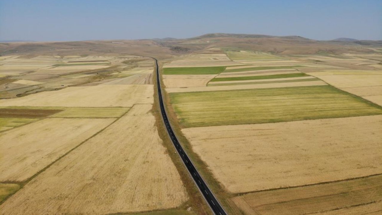 Kars: Tarım arazilerinde kartpostallık görüntüler