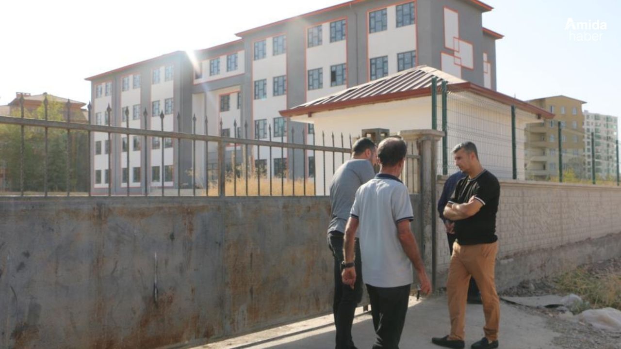 Diyarbakır’da ruhsatsız okul: Belediye açıklama yaptı