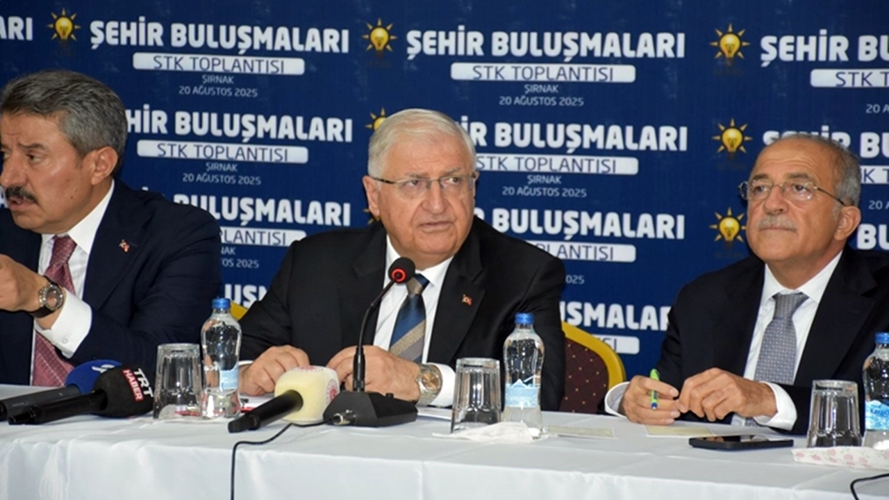 Yaşar Güler Şırnak’ta konuştu: Tüm gruplar silahları teslim etsin