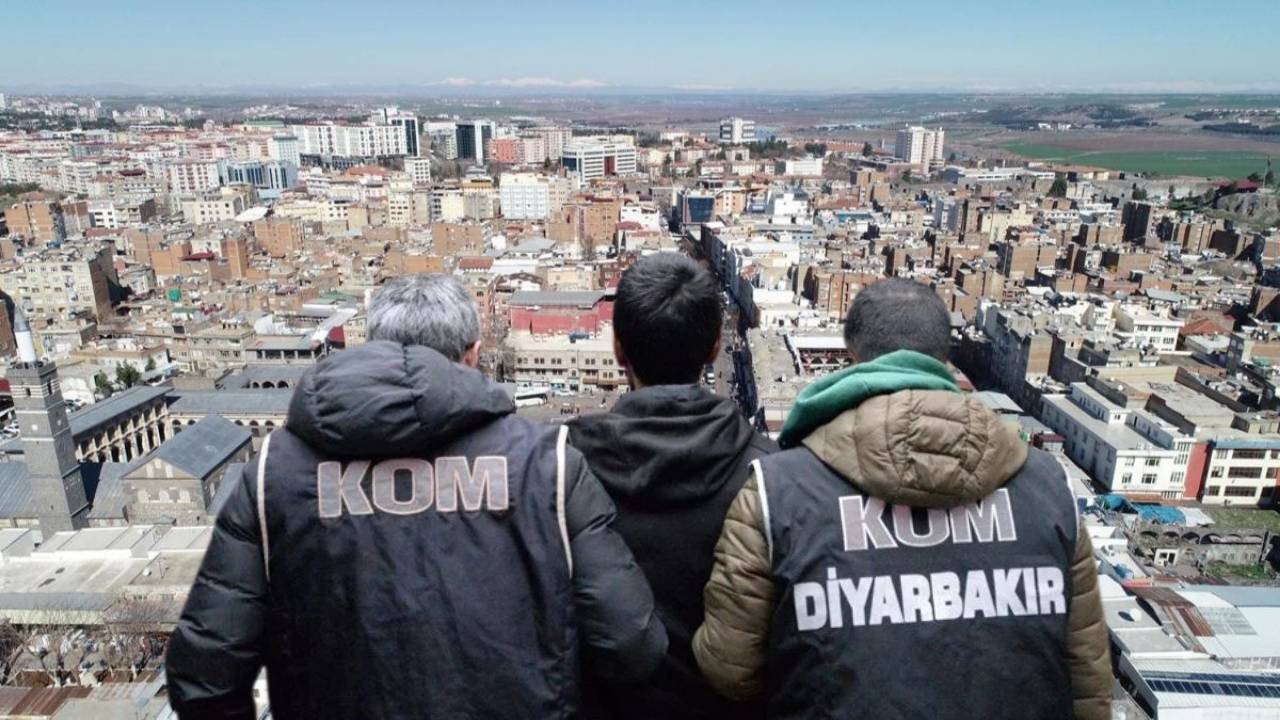 Diyarbakır polisi 45 sokağı kapattı: Çok sayıda gözaltı