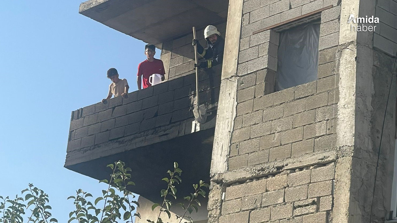 Van’da ev yangını paniğe neden oldu