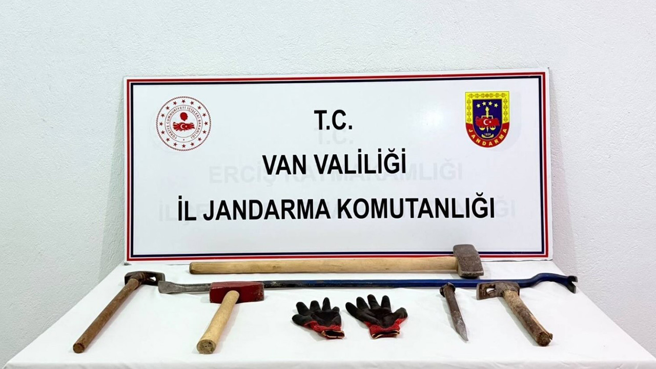 Van'da kaçak kazı yapan 3 şahıs yakalandı