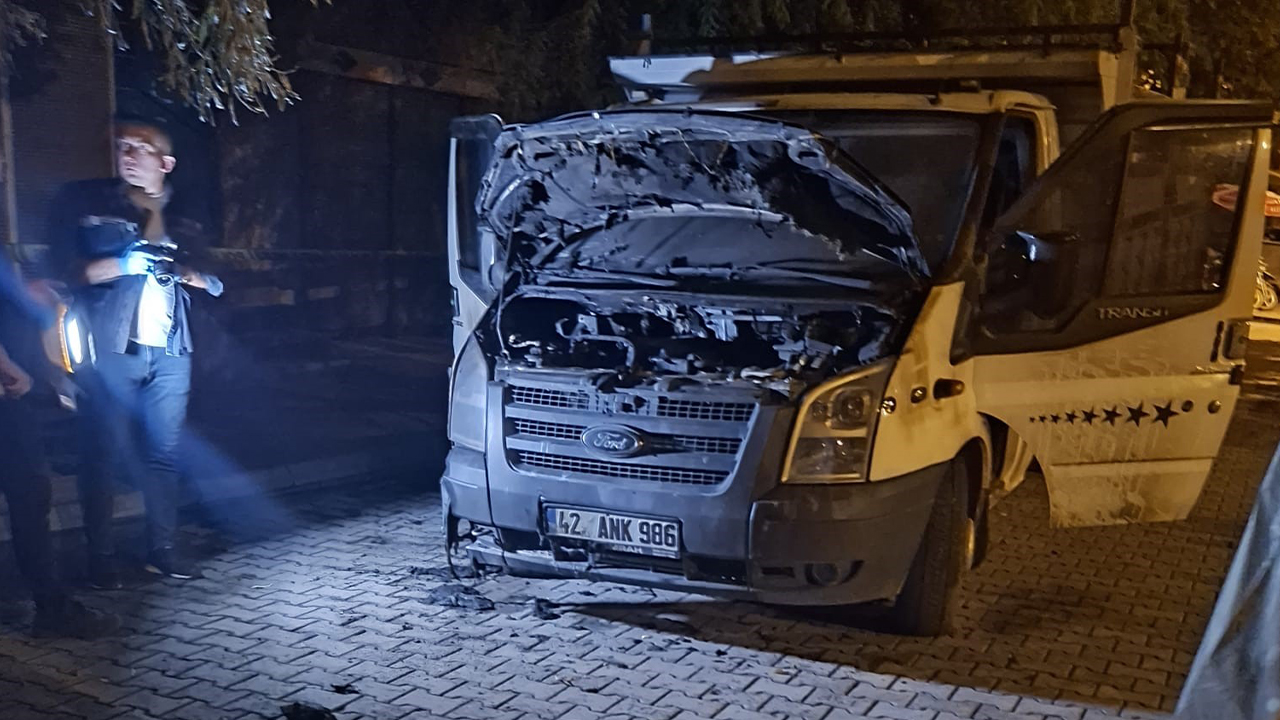 Kars’ta araç yangını