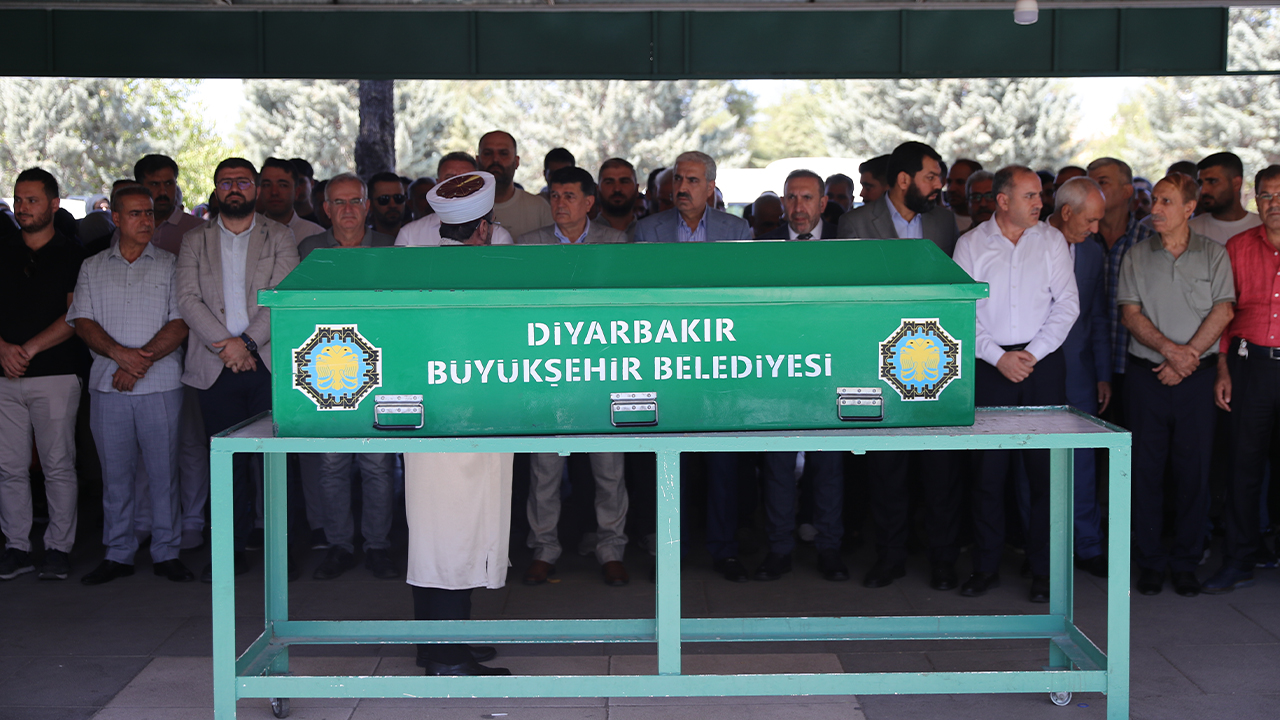 Mersin'de hayatını kaybetmişti Diyarbakır’da toprağa verildi