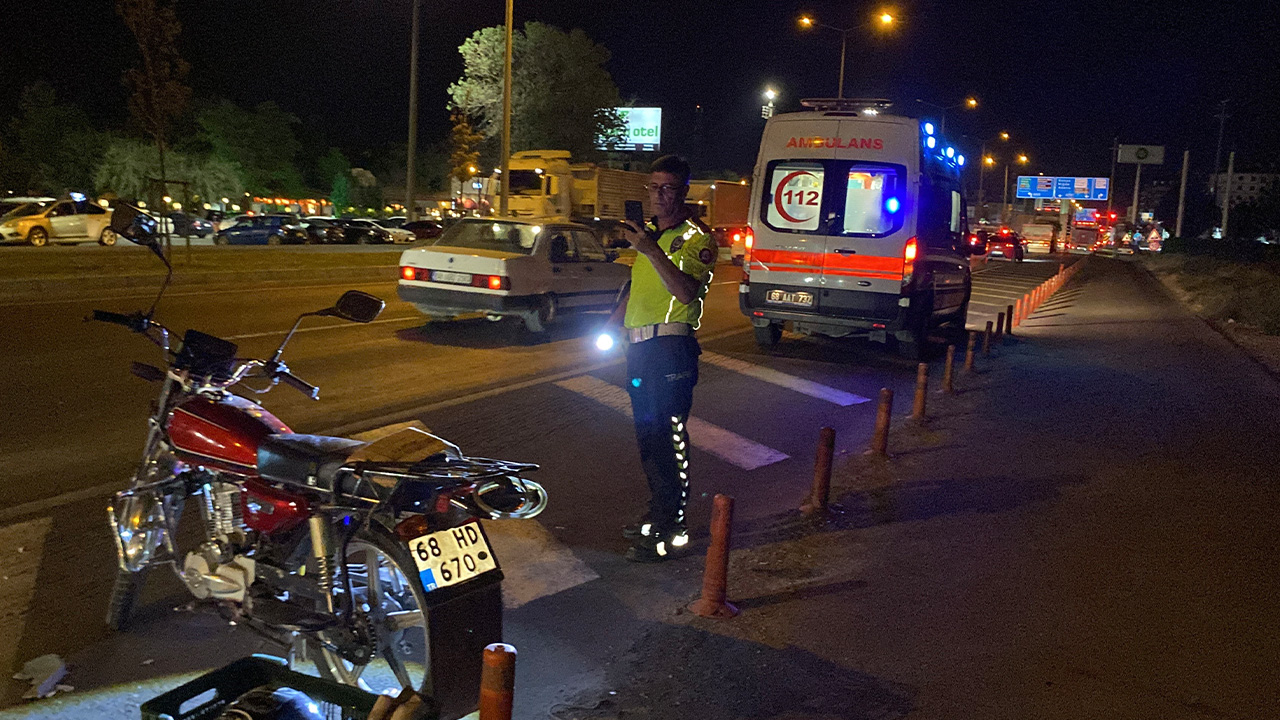 Otomobil motosiklete çarptı: 1 kişi yaralandı