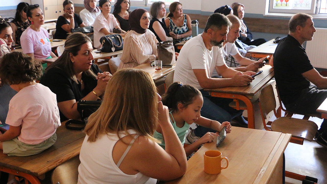 Diyarbakırlı minikler okula ‘uyum’la başladı