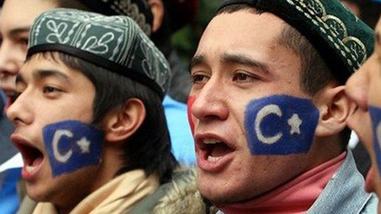 ‘3 milyon Uygur Türkiye’ye getirilecek’ mi? Resmî açıklama geldi
