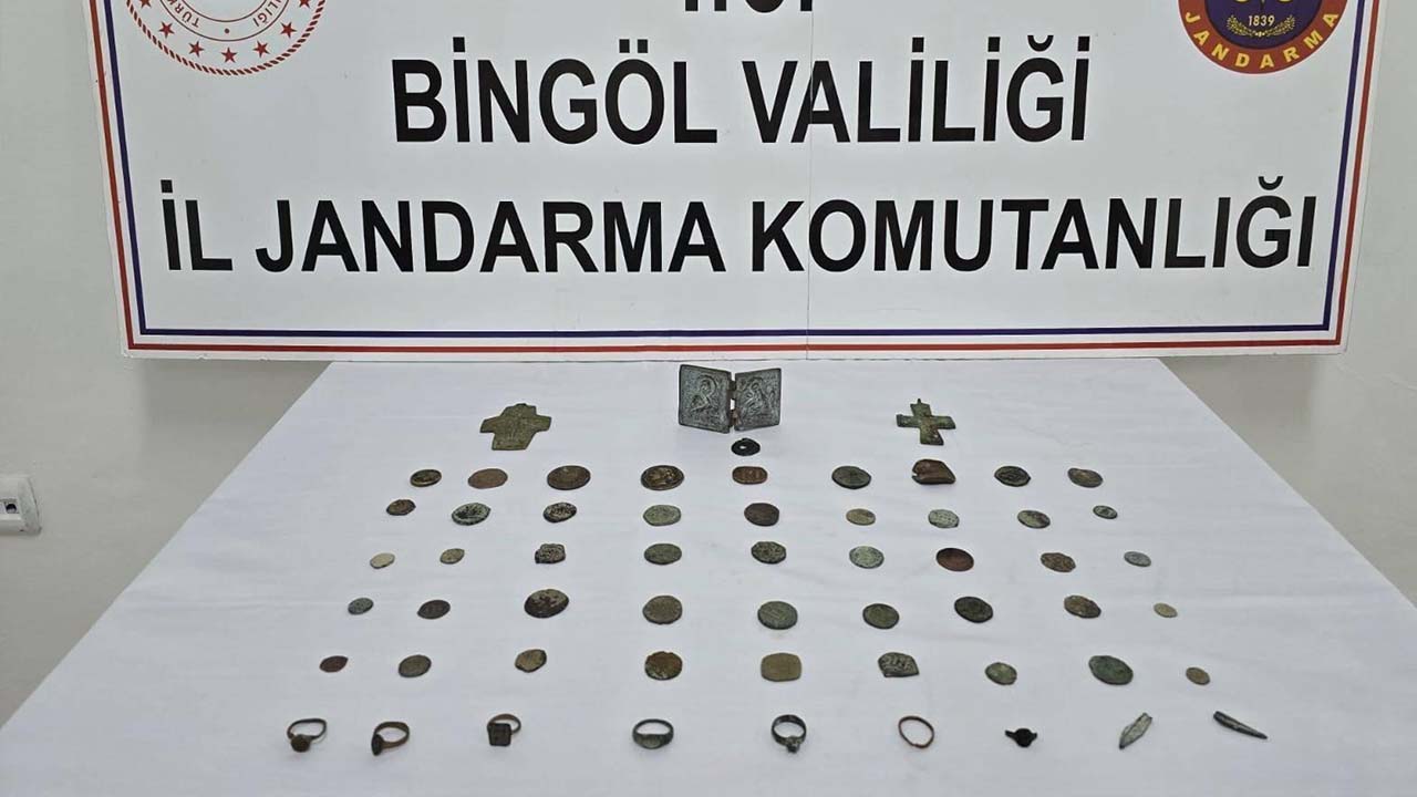 Bingöl’de tarihi eser objeler ele geçirdi