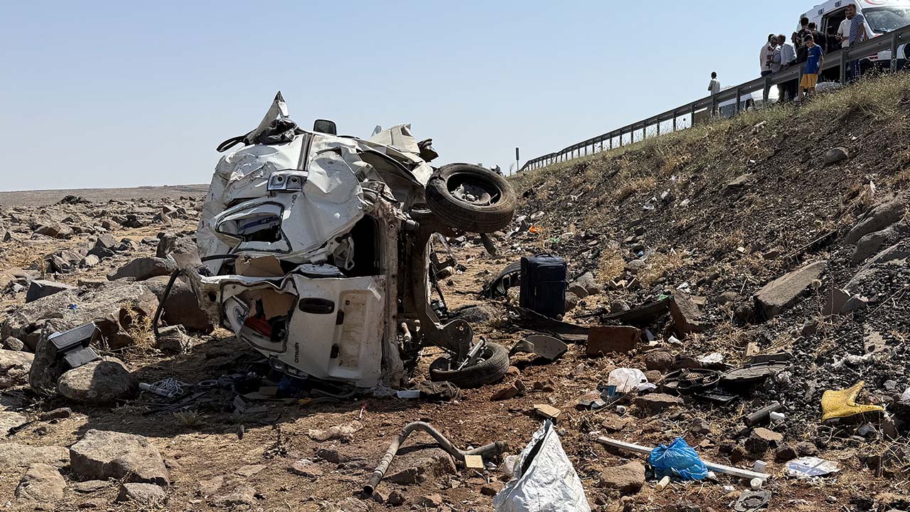 Şanlıurfa'da otomobil takla attı: 1 yaralı