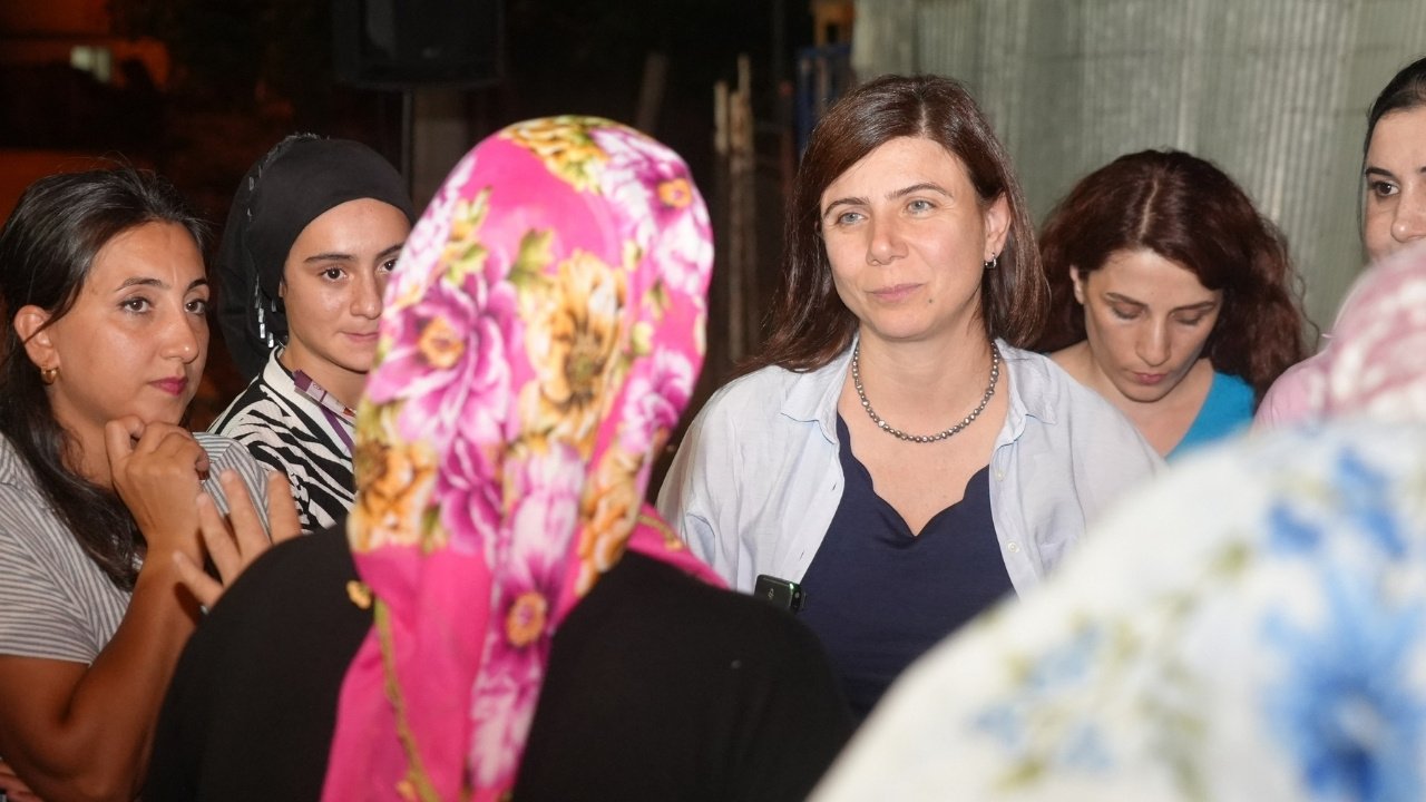 Serra Bucak kadınlarla buluştu: Sizi dinlemeye geldik