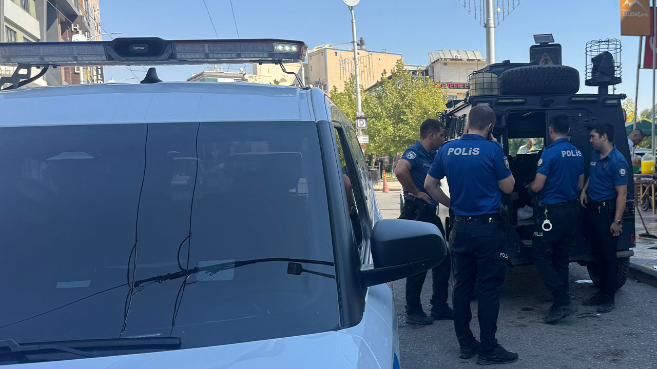 Şanlıurfa'da polisin "dur" ihtarına uymayan kişi yakalandı