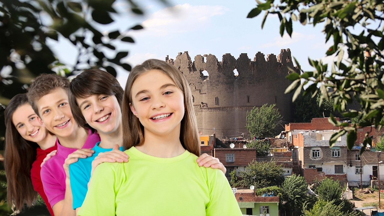 Diyarbakır’da çocuklar şiirle büyüyor