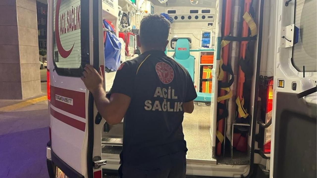 Adıyaman’da ilgin olay: Kendini bıçakladı