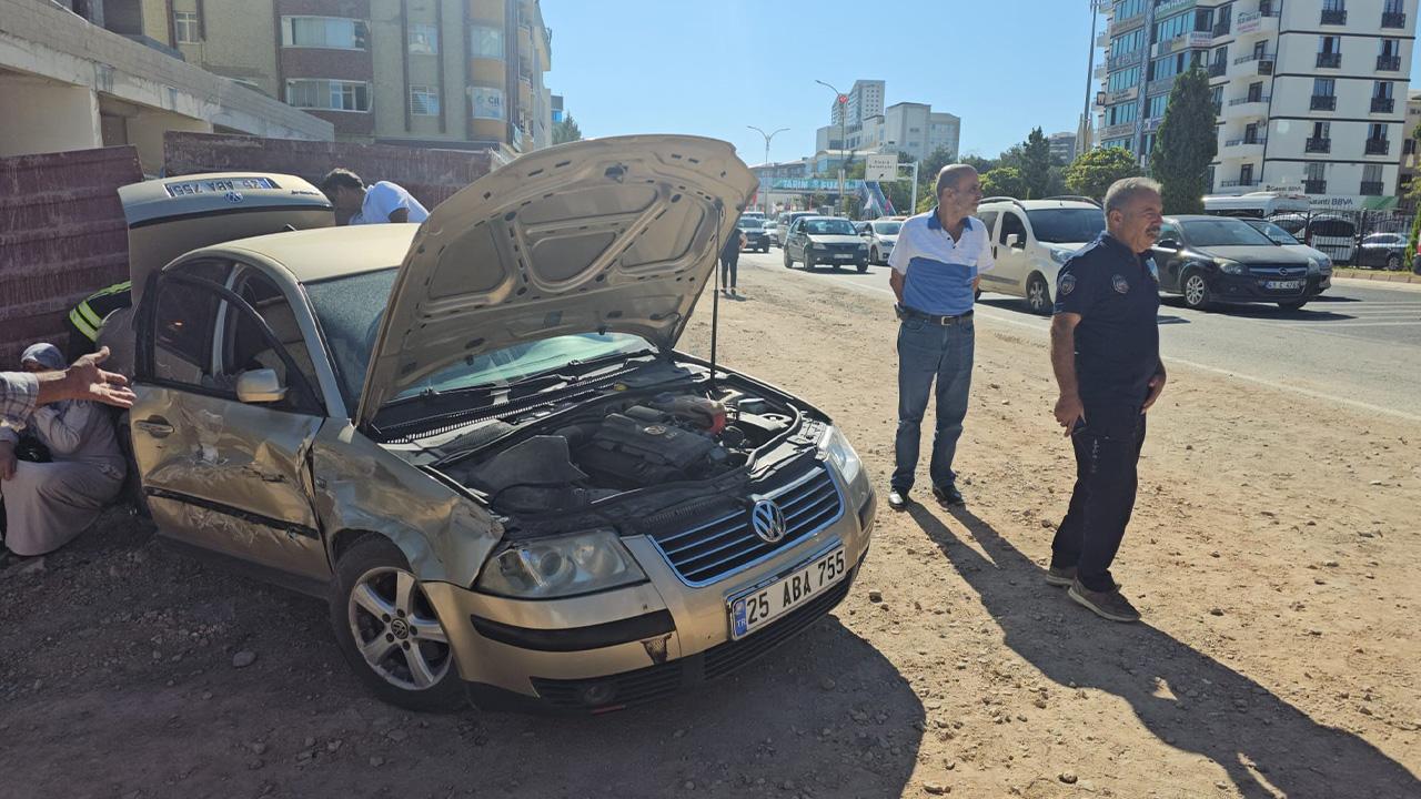 Elazığ’da maddi hasarlı trafik kazası