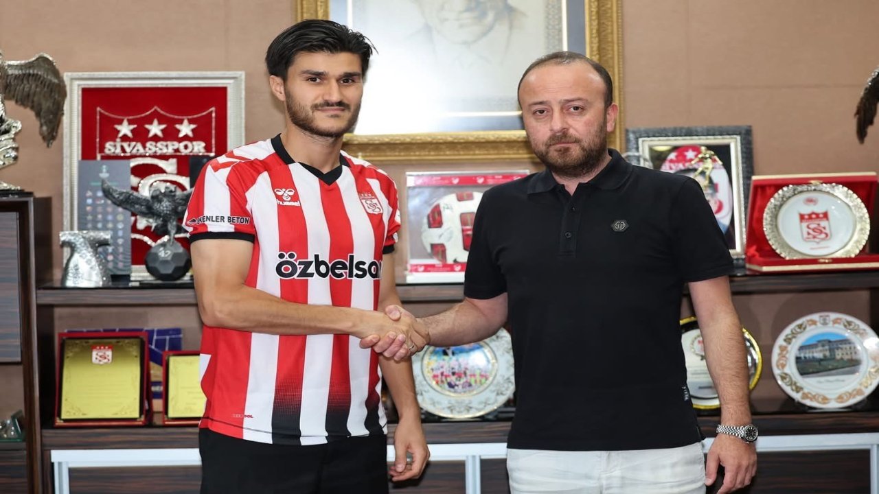 Sivasspor, Yusuf Cihat Çelik'i kadrosuna kattı