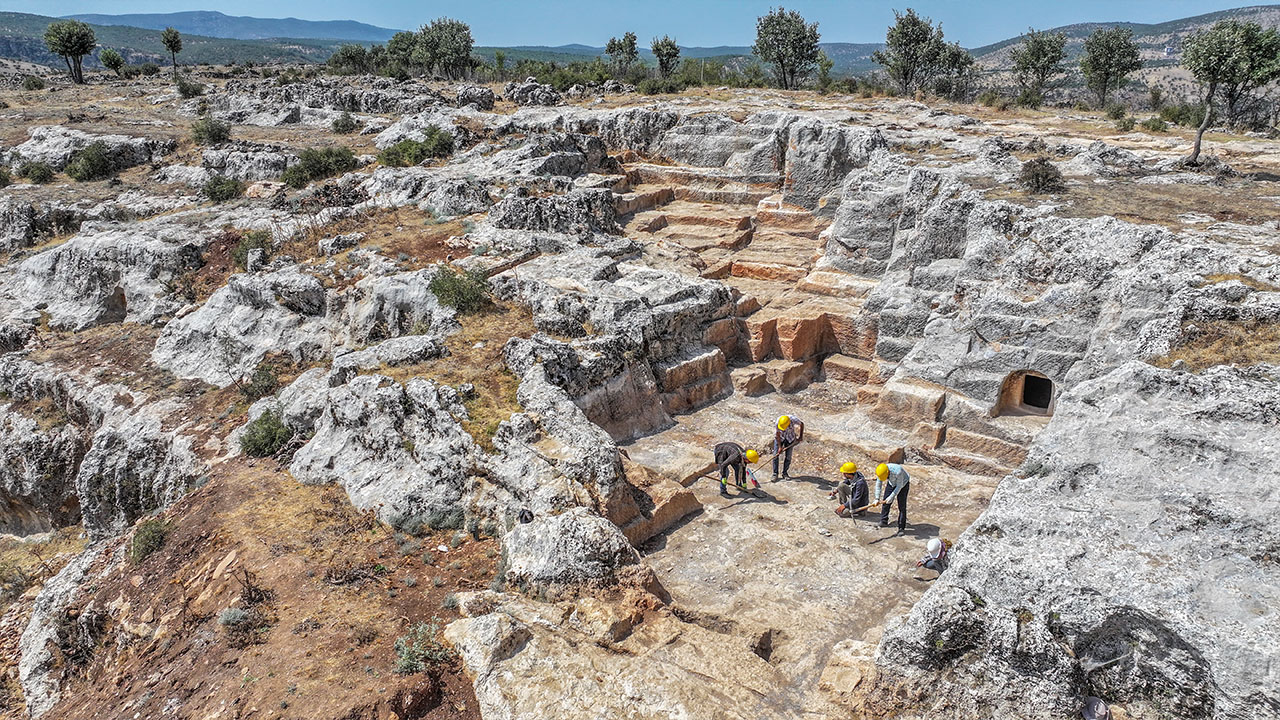 Diyarbakır: Tarihi taş ocağında 160 çocuğun mezarı bulundu