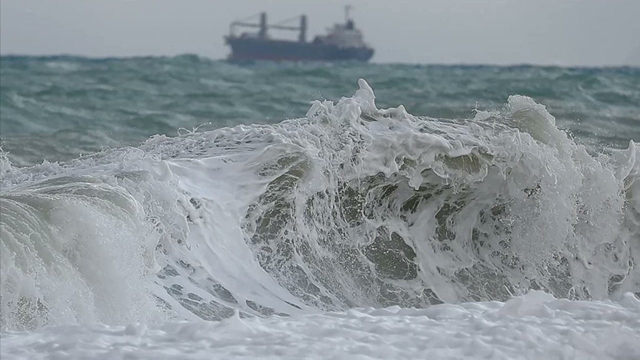 Rusya’da 7.7 şiddetinde deprem