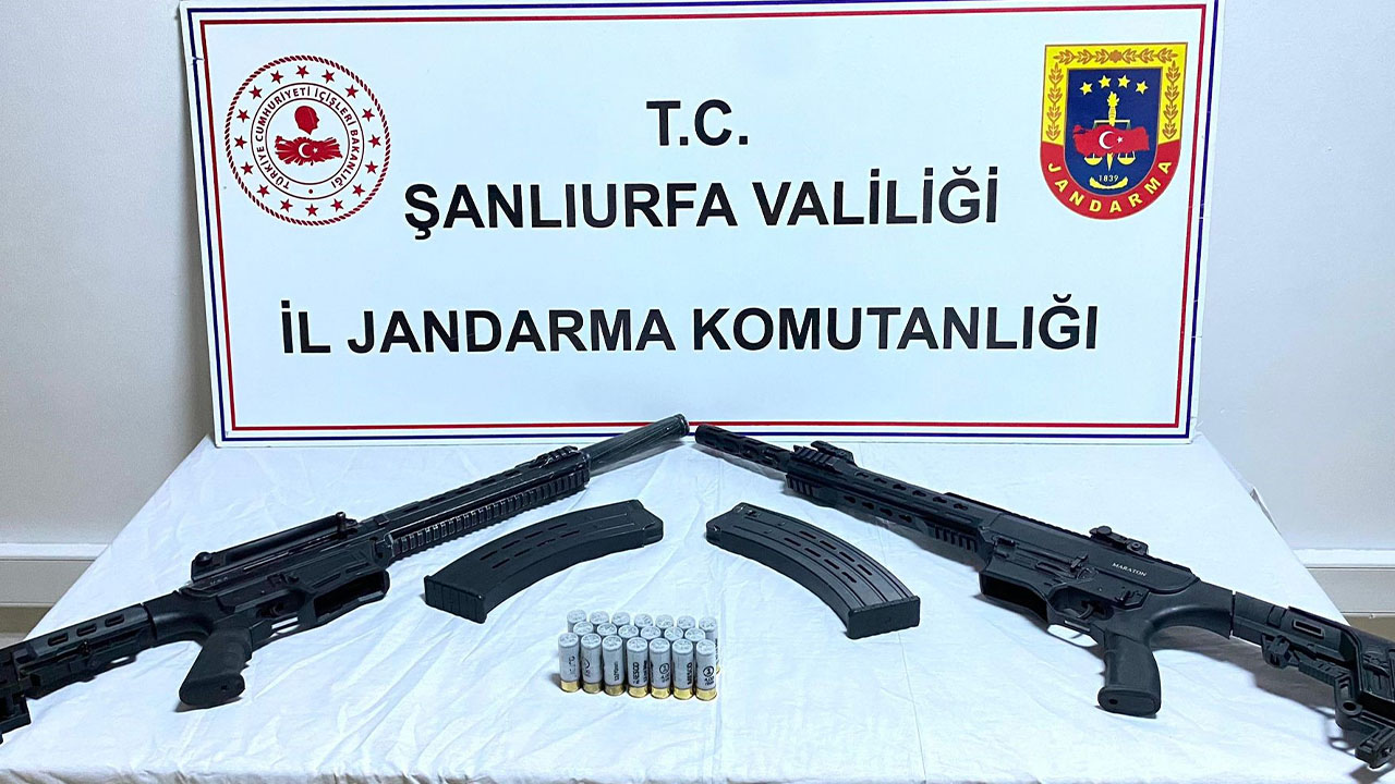 Şanlıurfa’da operasyon: Ruhsatsız av tüfeği ve kurusıkı tabanca ele geçirildi