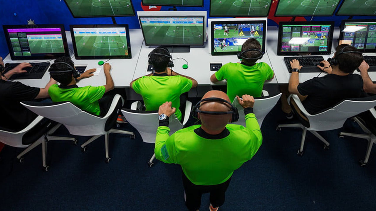Futbol camiasını sarsan gelişme: 10 hakemden suç duyurusu
