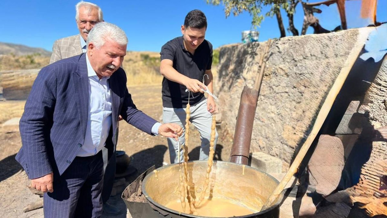 Diyarbakır’da pekmez kazanları kaynadı