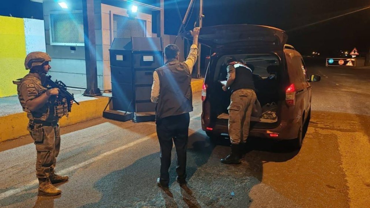 Ağrı’da aranan 3 kişi ve 7 göçmen yakalandı
