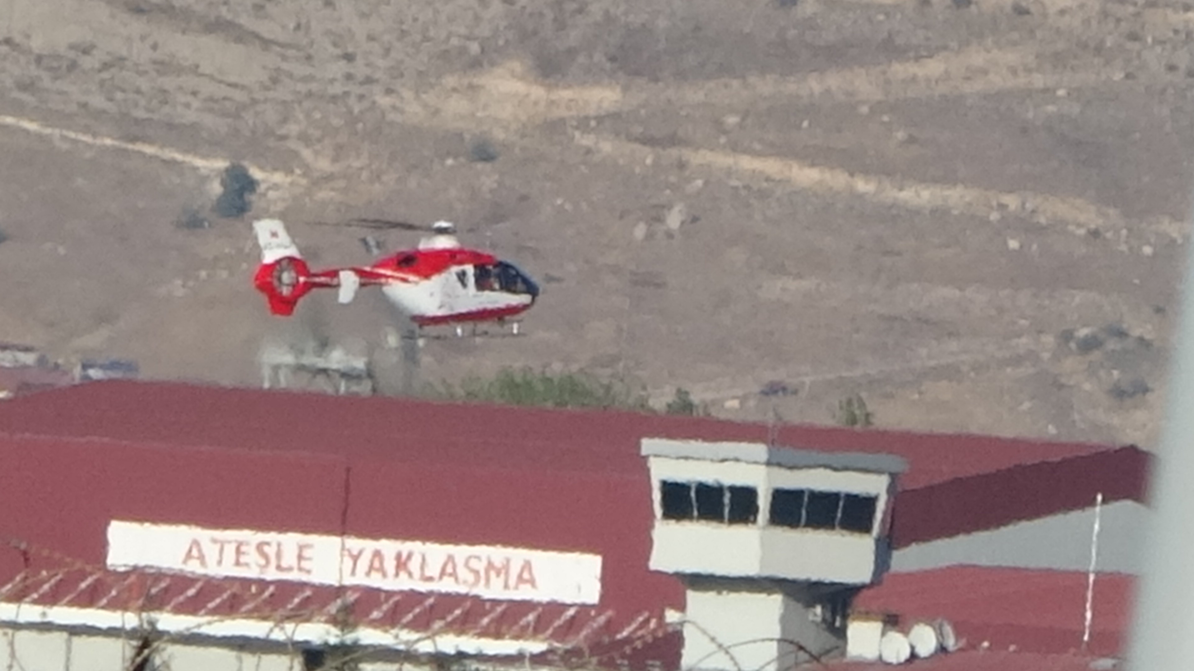 Van'da ambulans helikopterle hasta nakli yapıldı
