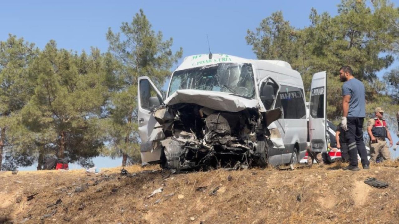 Ceylanpınar'da feci kaza: 1 ölü, 14 yaralı