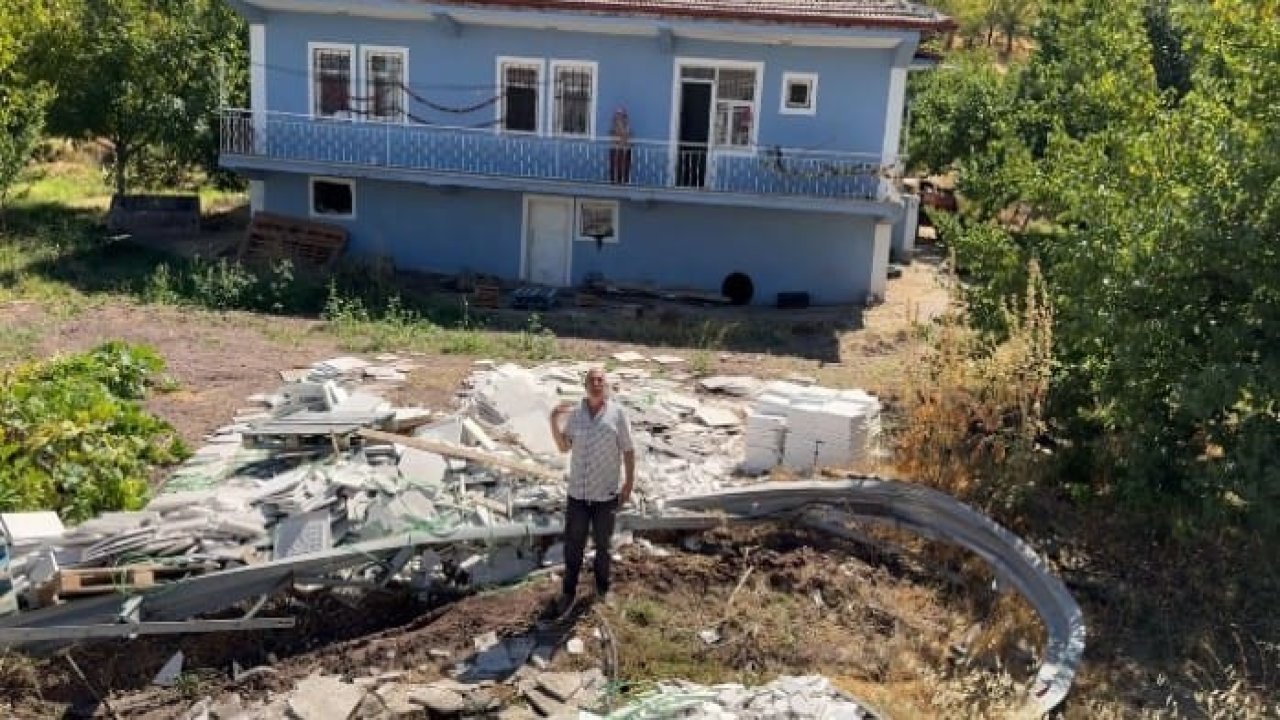 Mozaik yüklü tır evin bahçesine uçtu