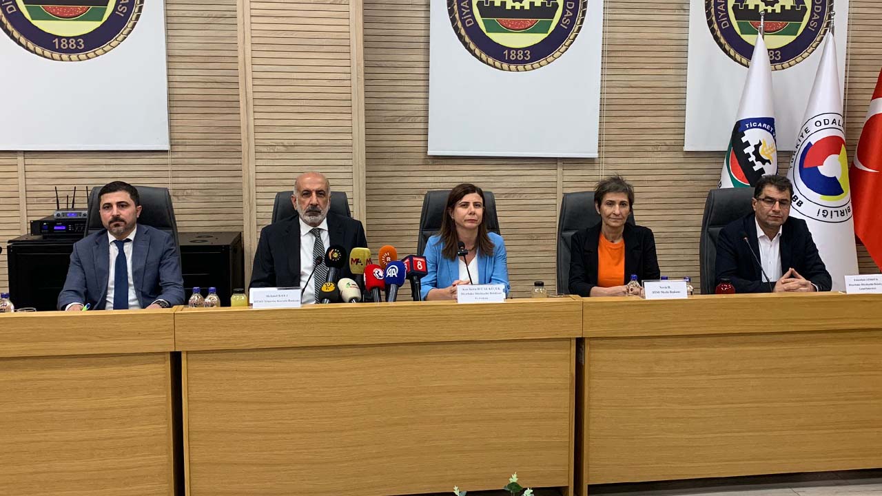 Diyarbakır’da istişare toplantısı: Serra Bucak da katıldı