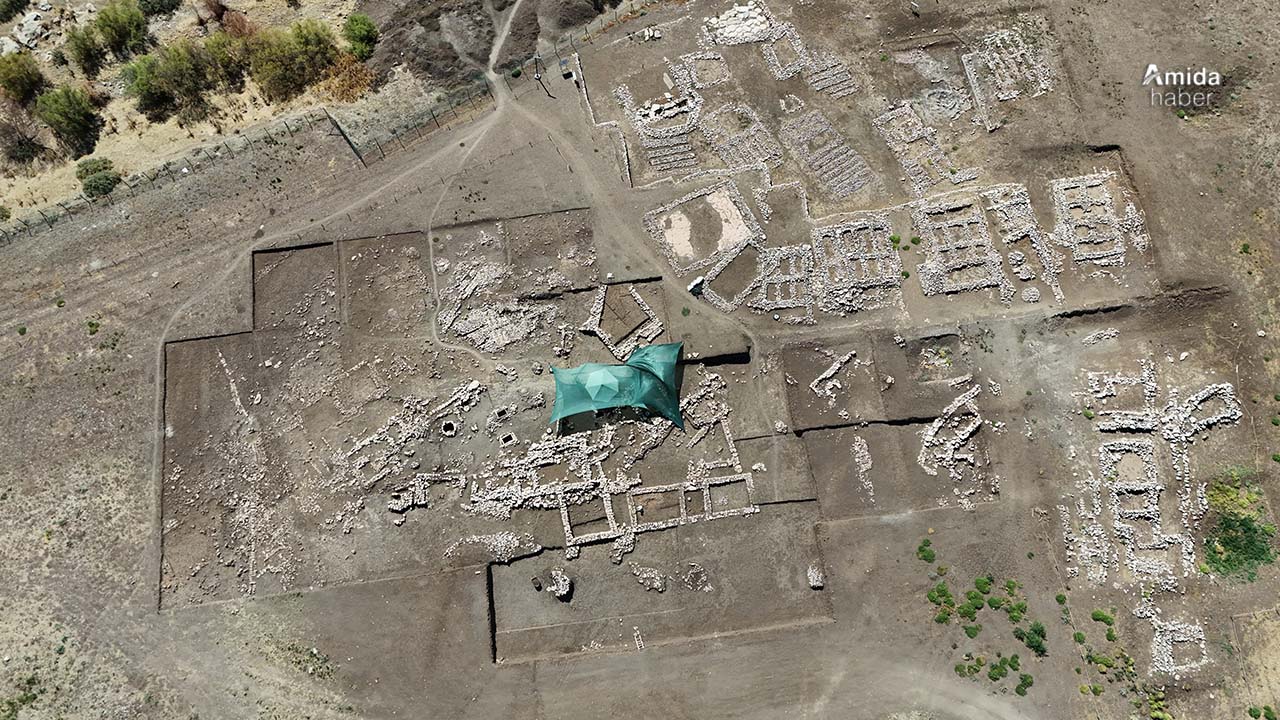Diyarbakır’da ilk insan mezarları bulundu