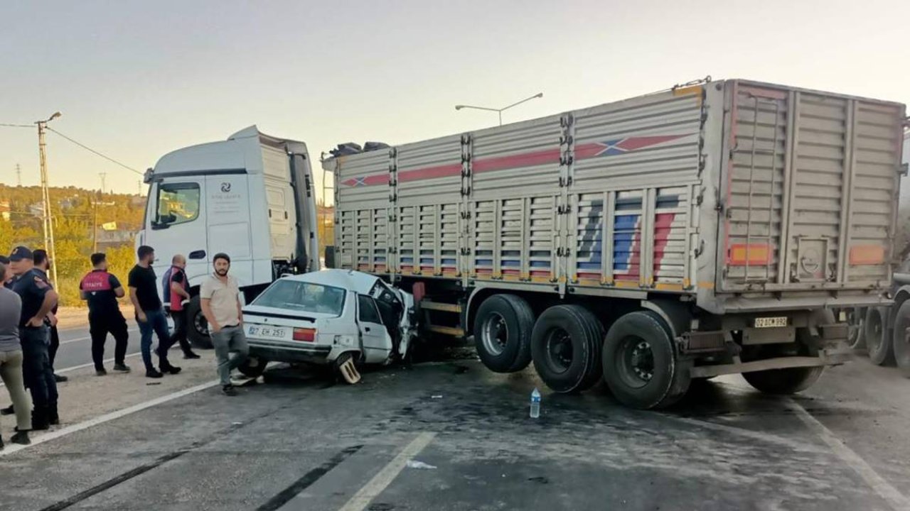 Manevra yapan tır ile otomobille çarpıştı: 3 yaralı