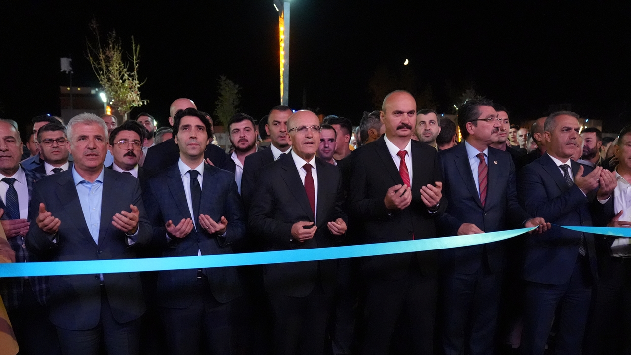Mehmet Şimşek Batman’a 'Metro' müjdesi verdi