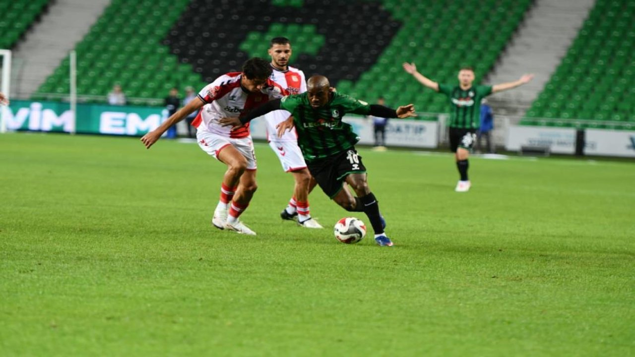 Sivasspor'dan başvuru: Sakaryaspor 7 yabancıyla maça çıktı